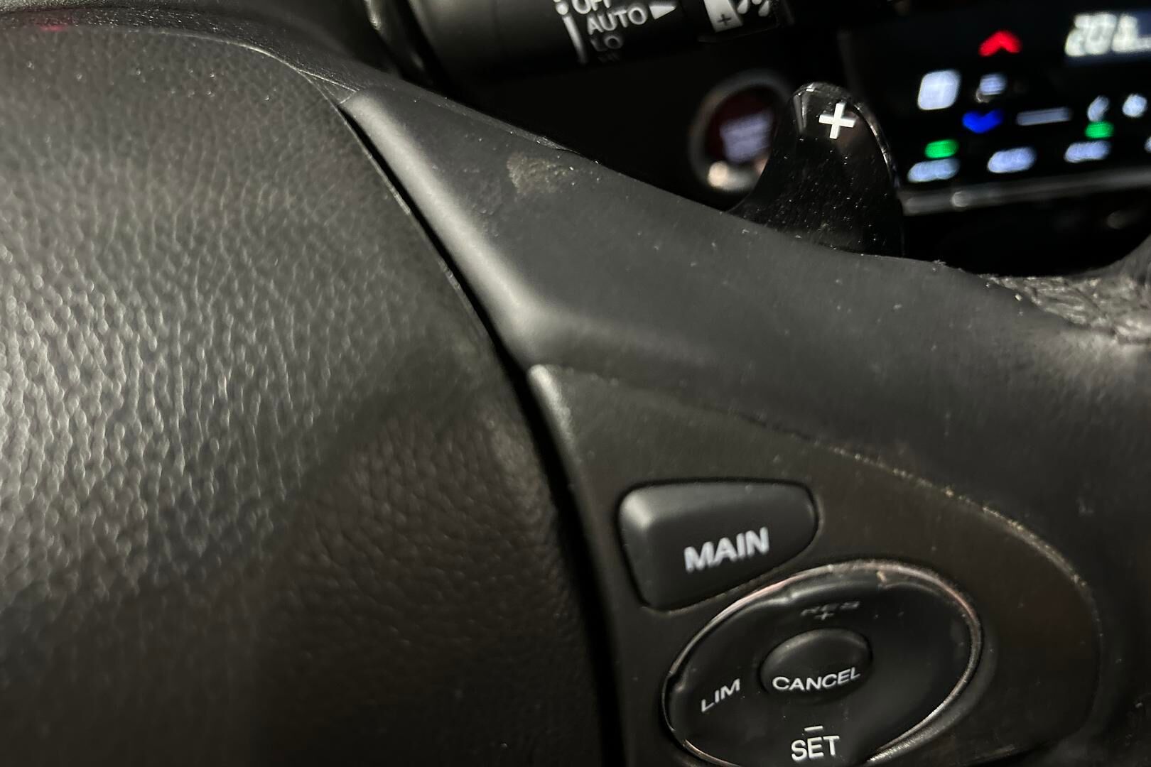 Honda HR-V iso kuva 24