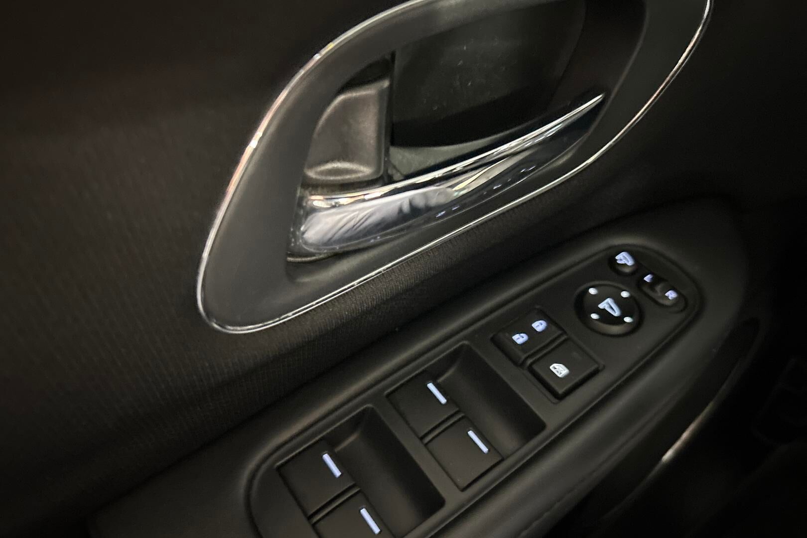 Honda HR-V iso kuva 27
