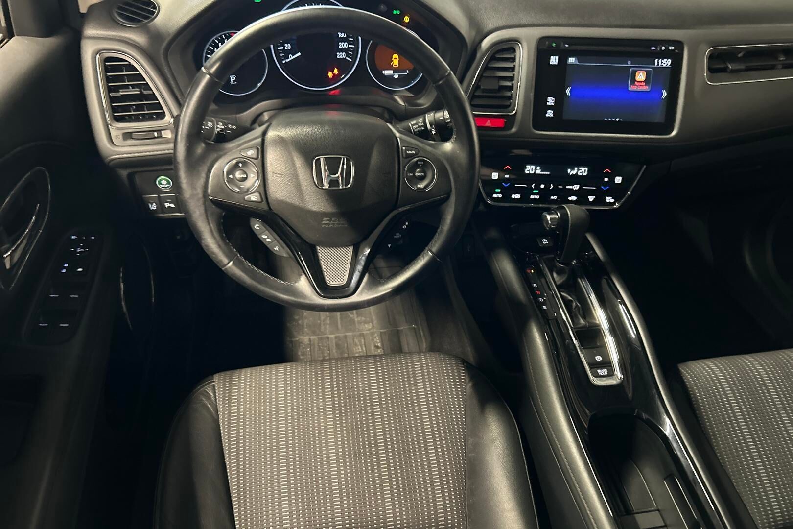 Honda HR-V iso kuva 30