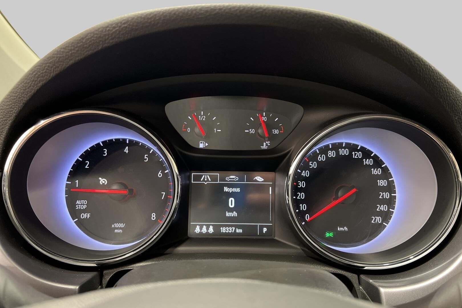 Opel Astra iso kuva 14