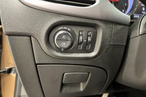 Opel Astra esikatselu 23