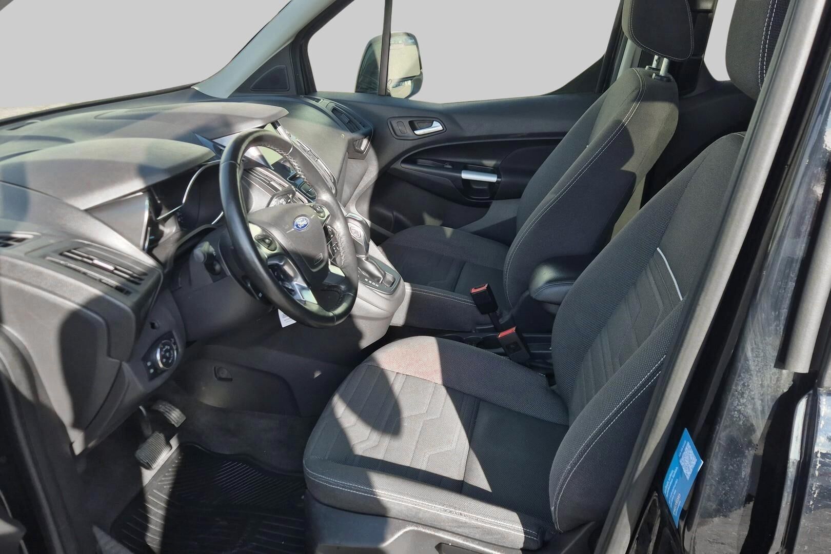 Ford Tourneo Connect iso kuva 9