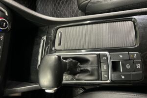 Kia Optima esikatselu 12