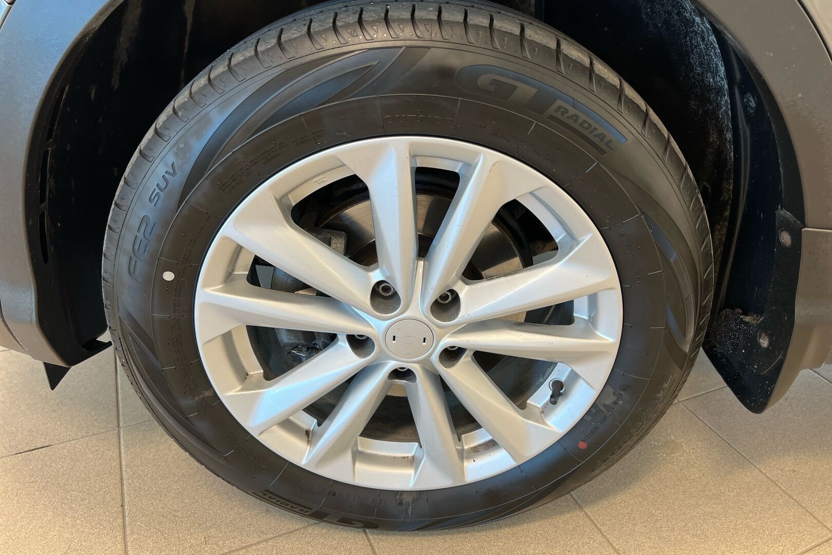 Nissan Qashqai iso kuva 10