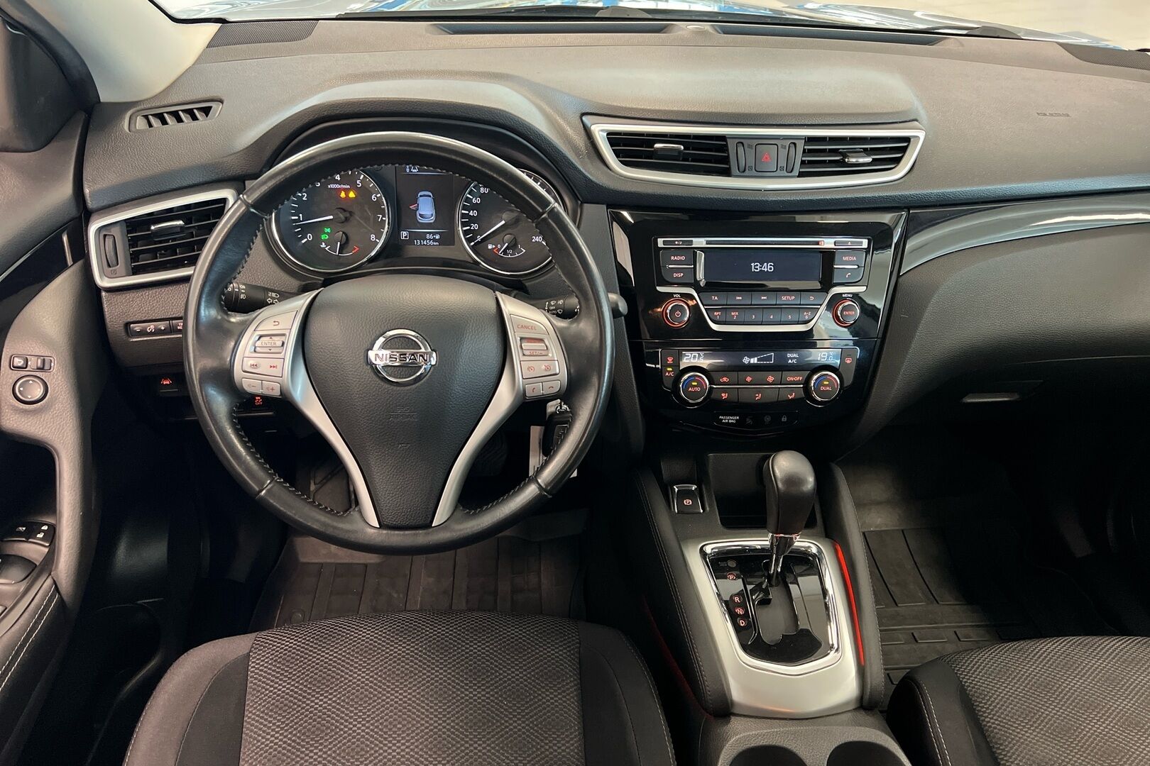 Nissan Qashqai iso kuva 14