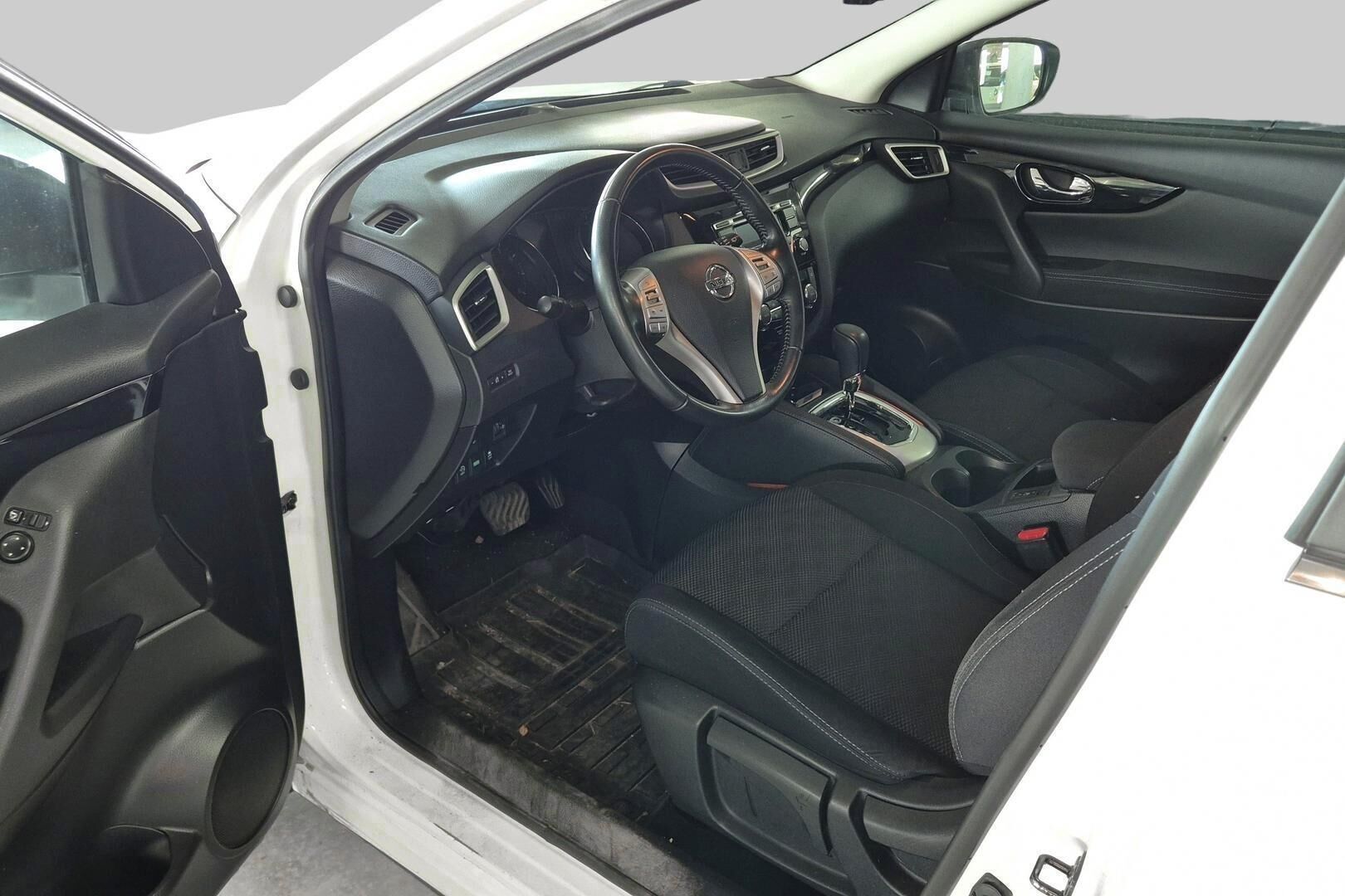 Nissan Qashqai iso kuva 2
