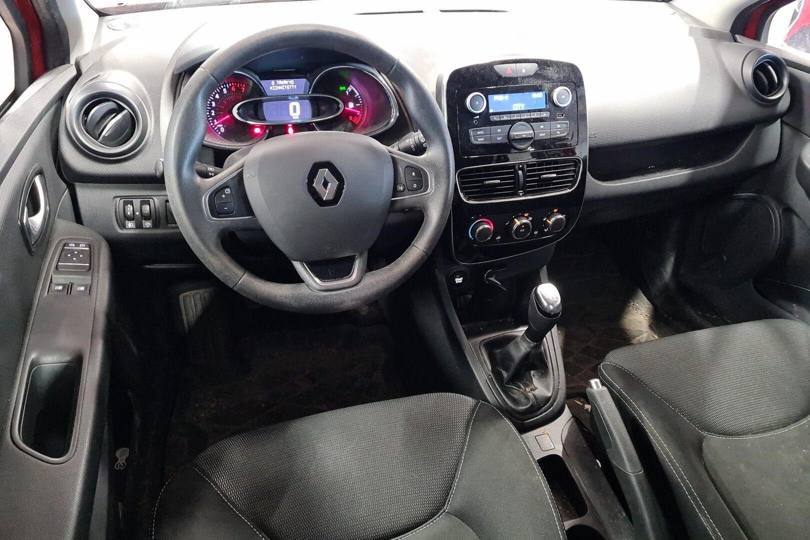 Renault Clio iso kuva 1