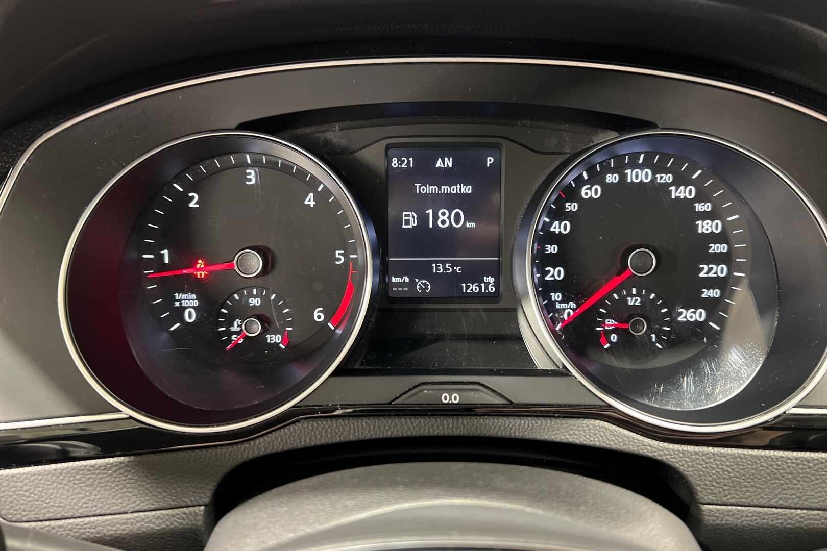 Volkswagen Passat iso kuva 17