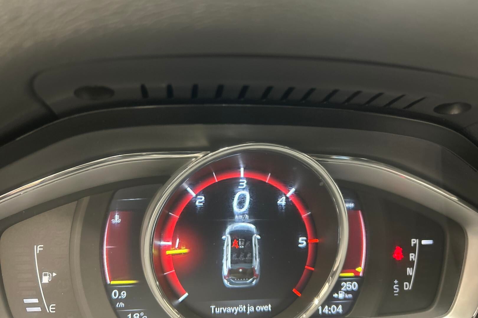 Volvo V60 iso kuva 14