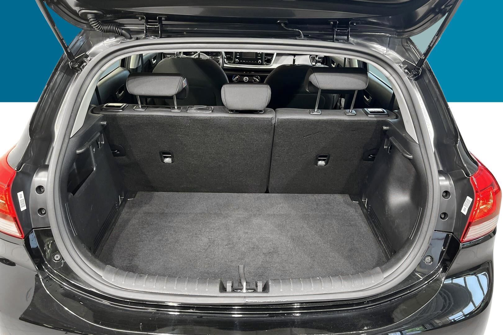 Kia Rio iso kuva 12