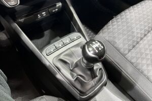 Kia Rio esikatselu 18