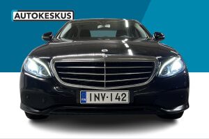 Mercedes-Benz E esikatselu 2