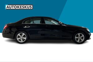 Mercedes-Benz E esikatselu 4