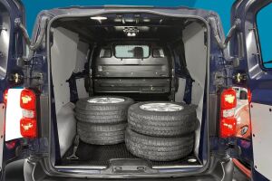 Toyota Proace esikatselu 12