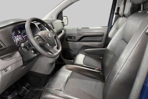 Toyota Proace esikatselu 9