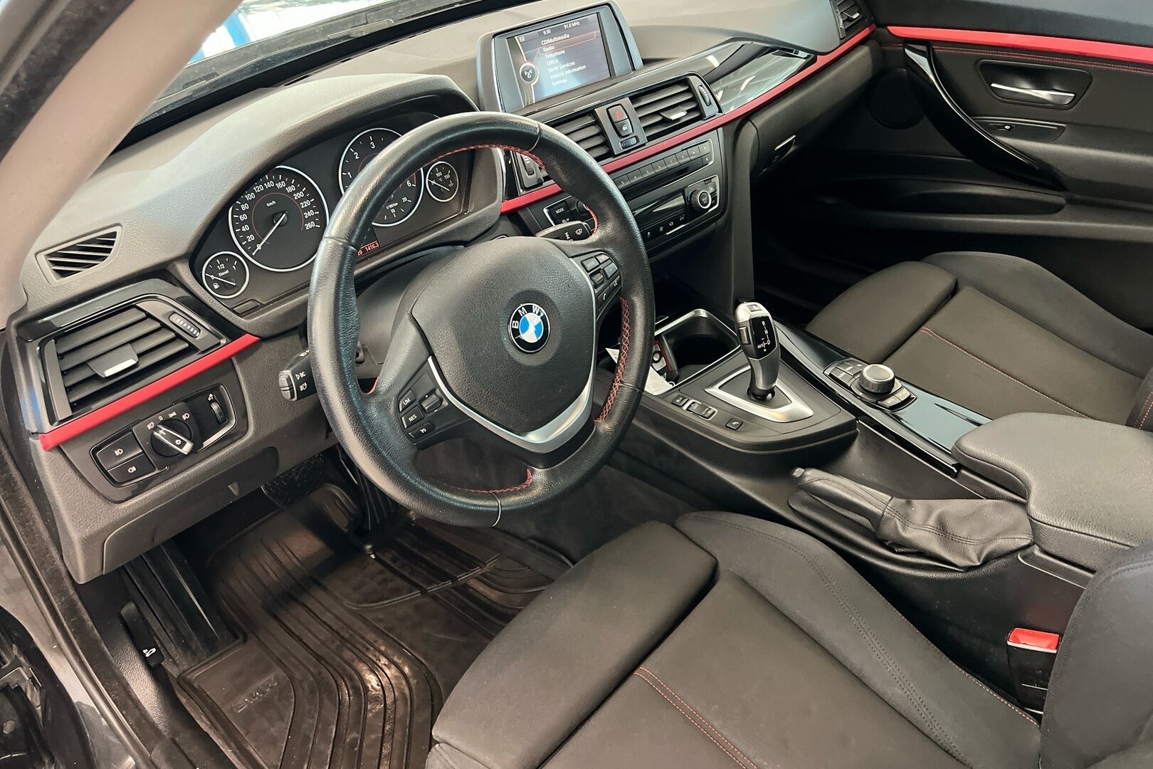 BMW 3-sarja iso kuva 7