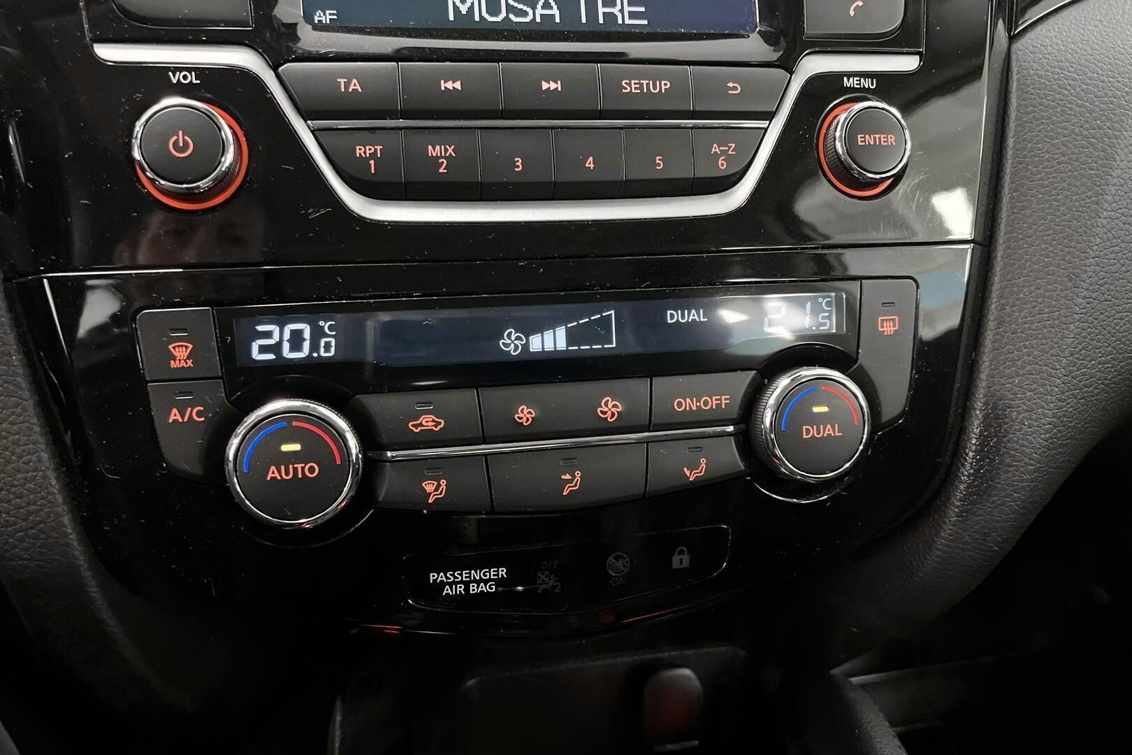 Nissan Qashqai iso kuva 16