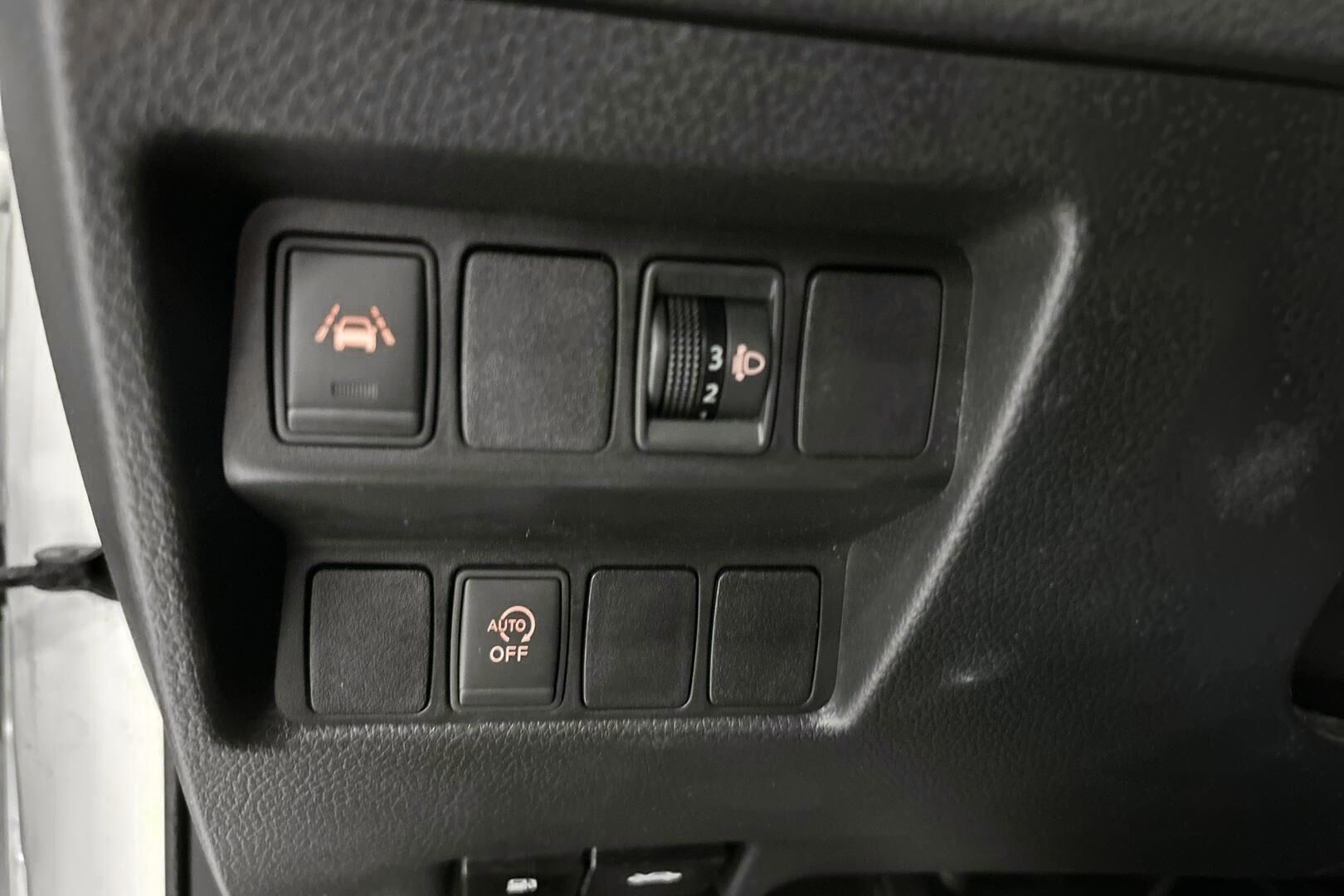 Nissan Qashqai iso kuva 15