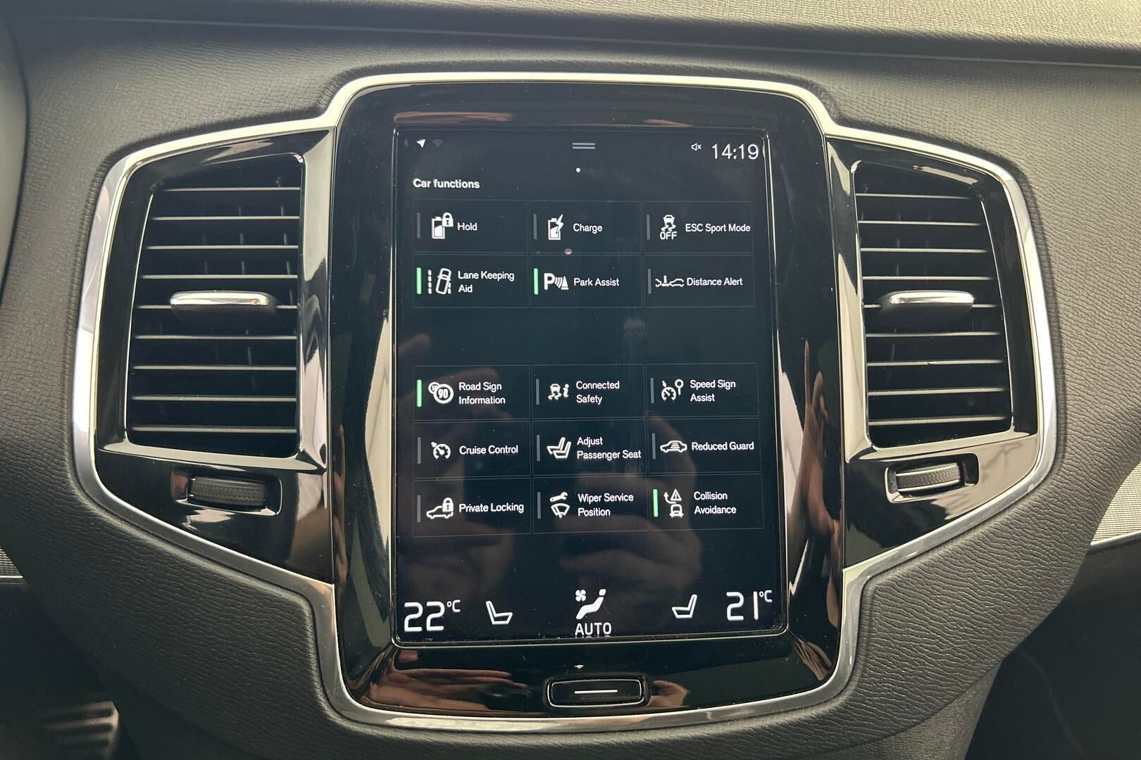 Volvo XC90 iso kuva 17