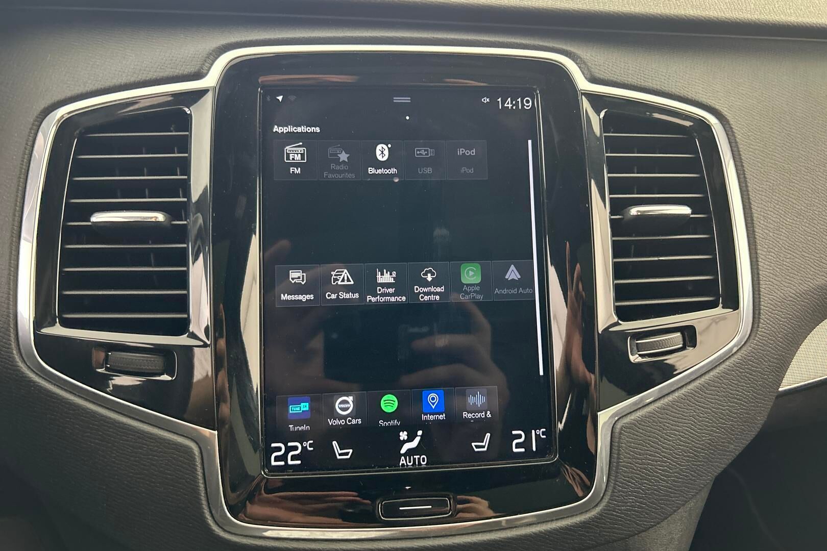 Volvo XC90 iso kuva 18