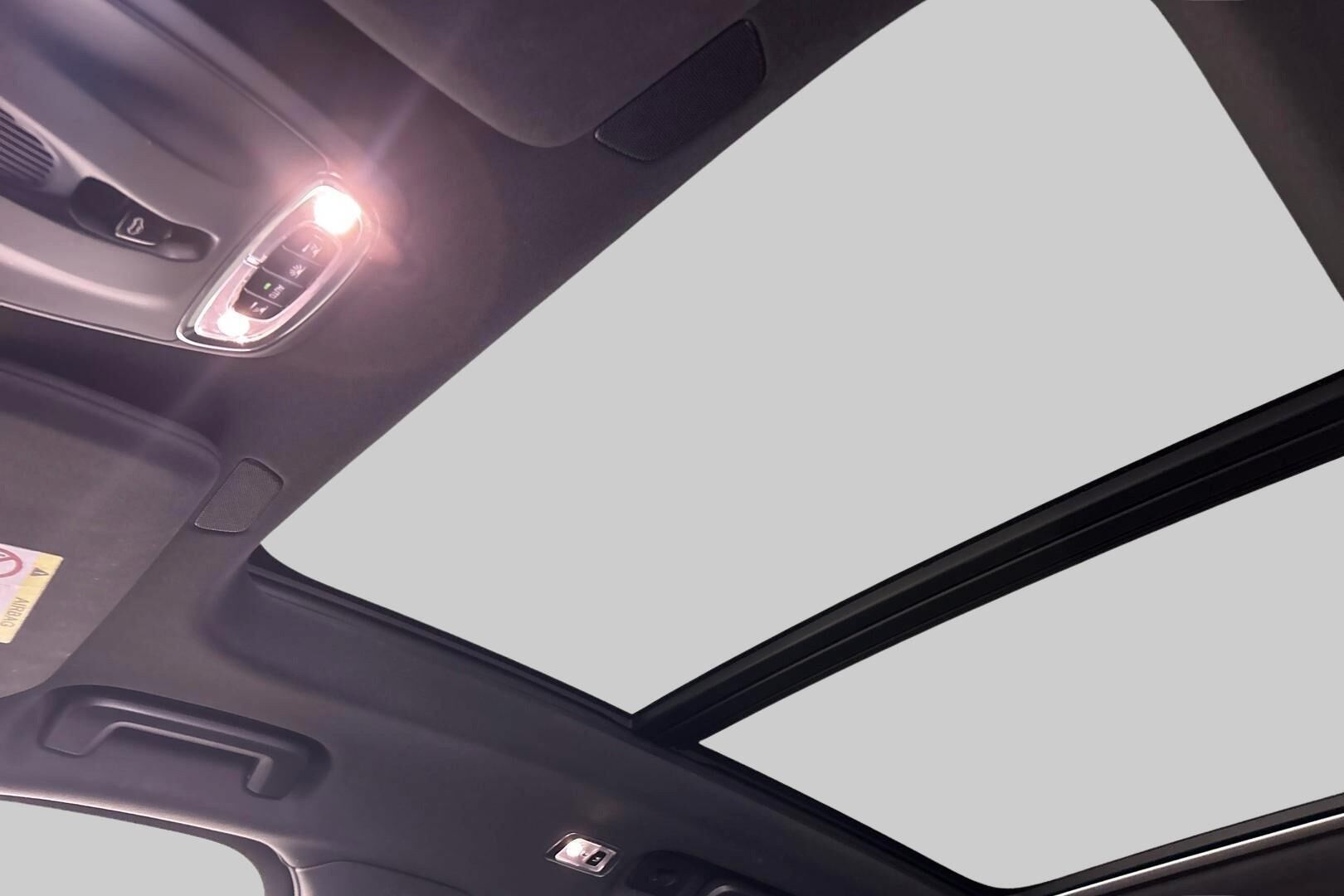 Volvo XC90 iso kuva 27