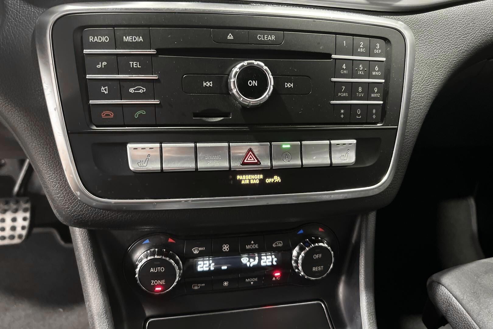 Mercedes-Benz CLA iso kuva 9