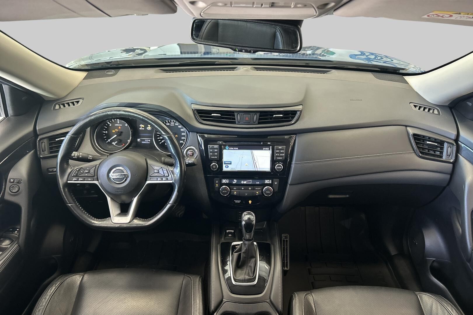 Nissan X-Trail iso kuva 31