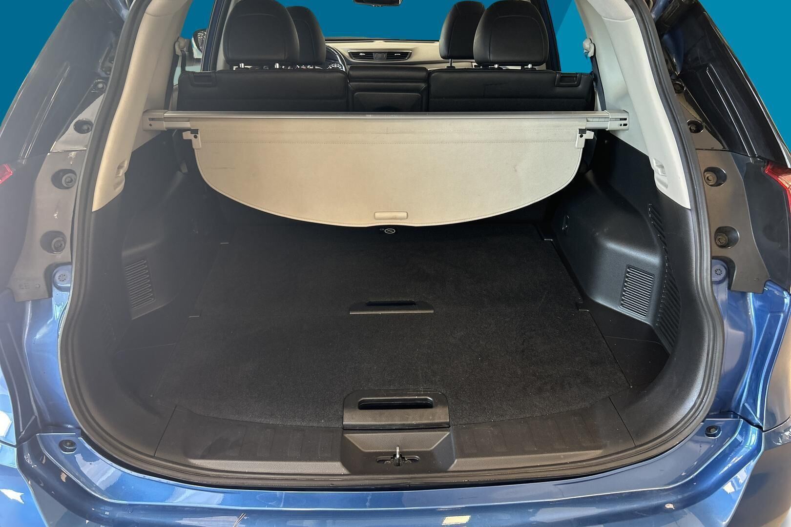 Nissan X-Trail iso kuva 11
