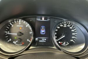 Nissan X-Trail esikatselu 32