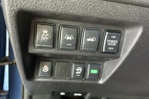 Nissan X-Trail esikatselu 23