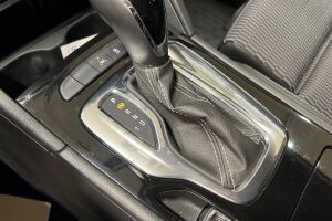 Opel Insignia esikatselu 13