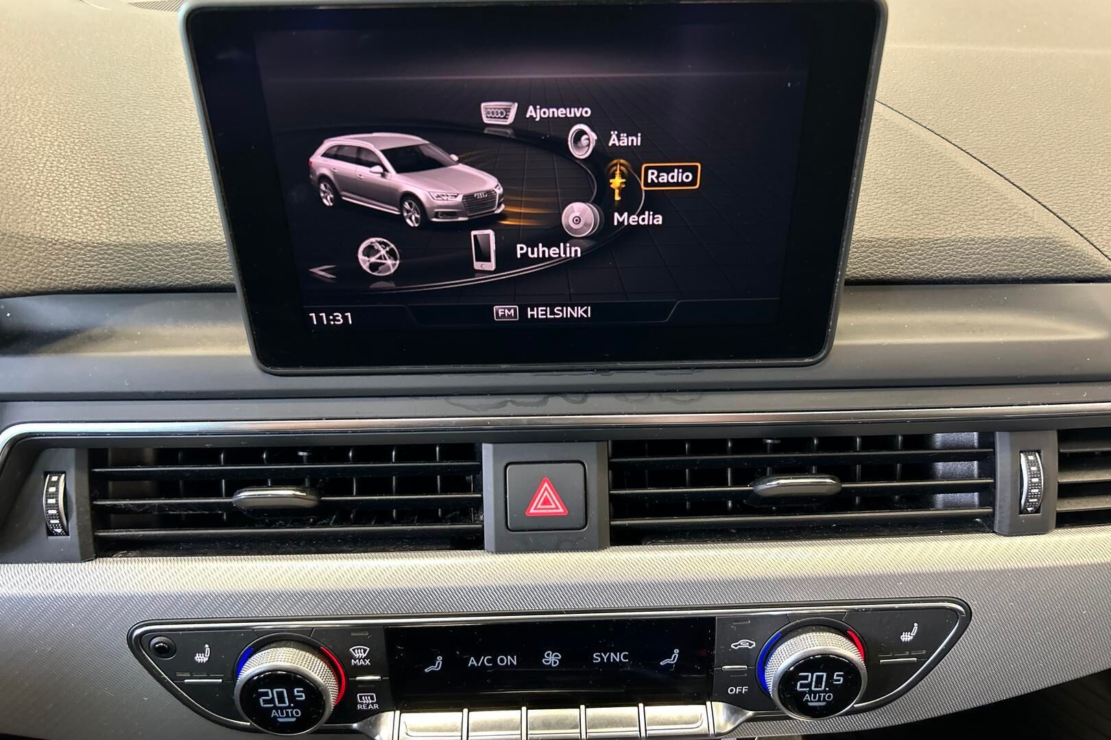 Audi A4 iso kuva 15