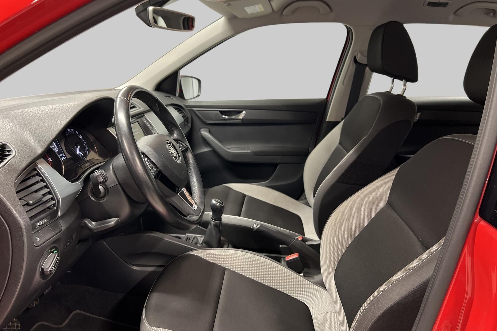 Skoda FABIA 1,0 TSI 95 Ambition iso kuva 9