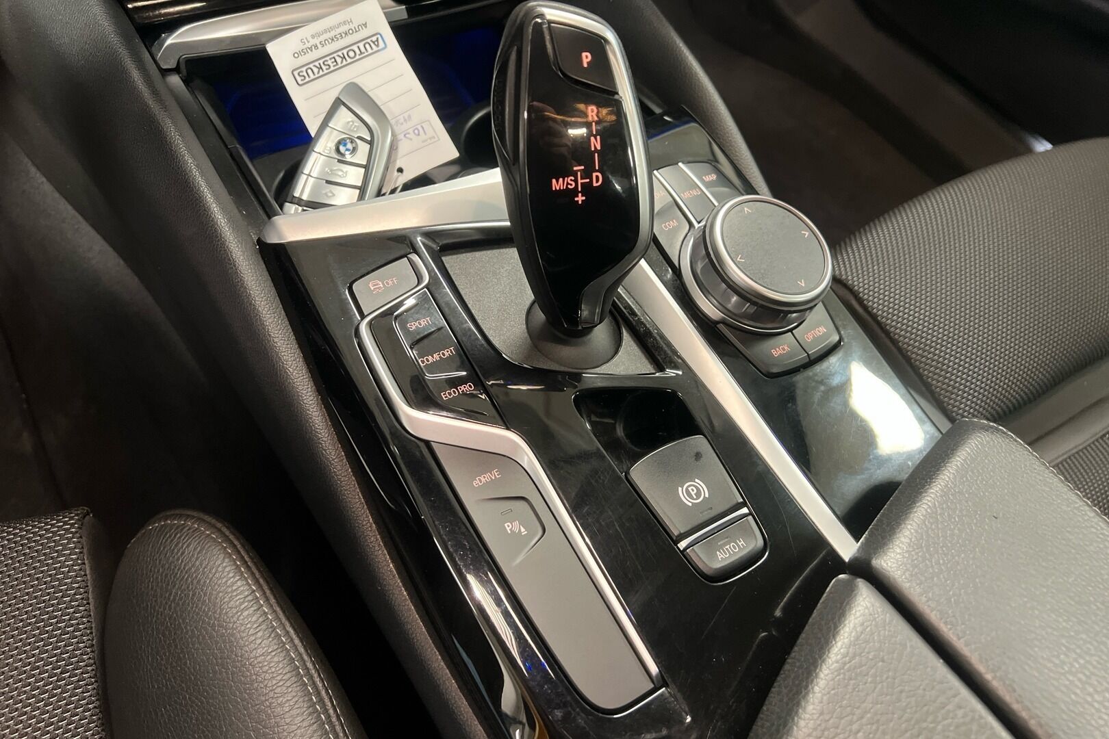 BMW 5-sarja iso kuva 17