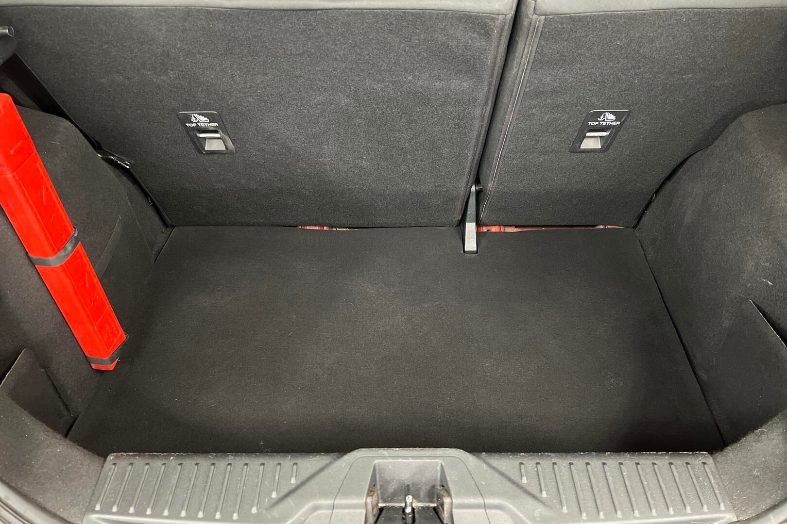 Ford Fiesta iso kuva 12