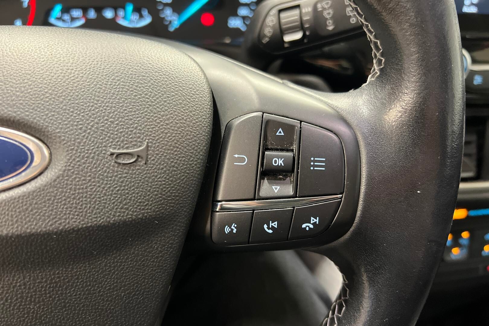 Ford Fiesta iso kuva 16