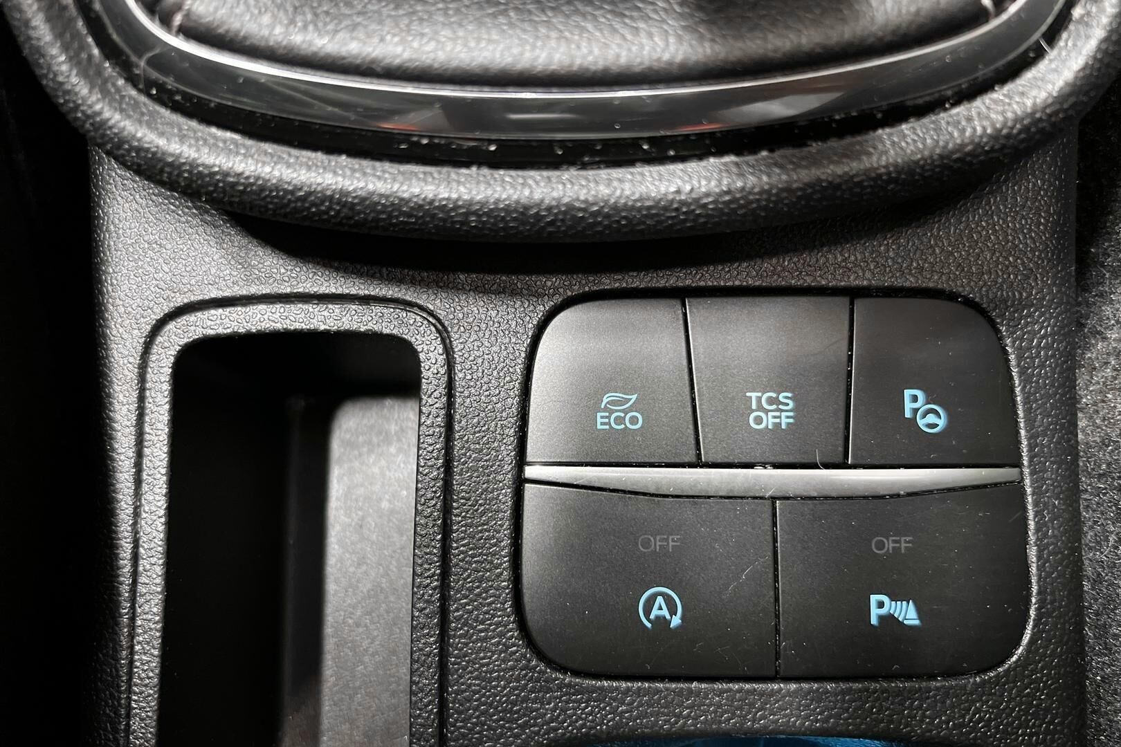 Ford Fiesta iso kuva 18