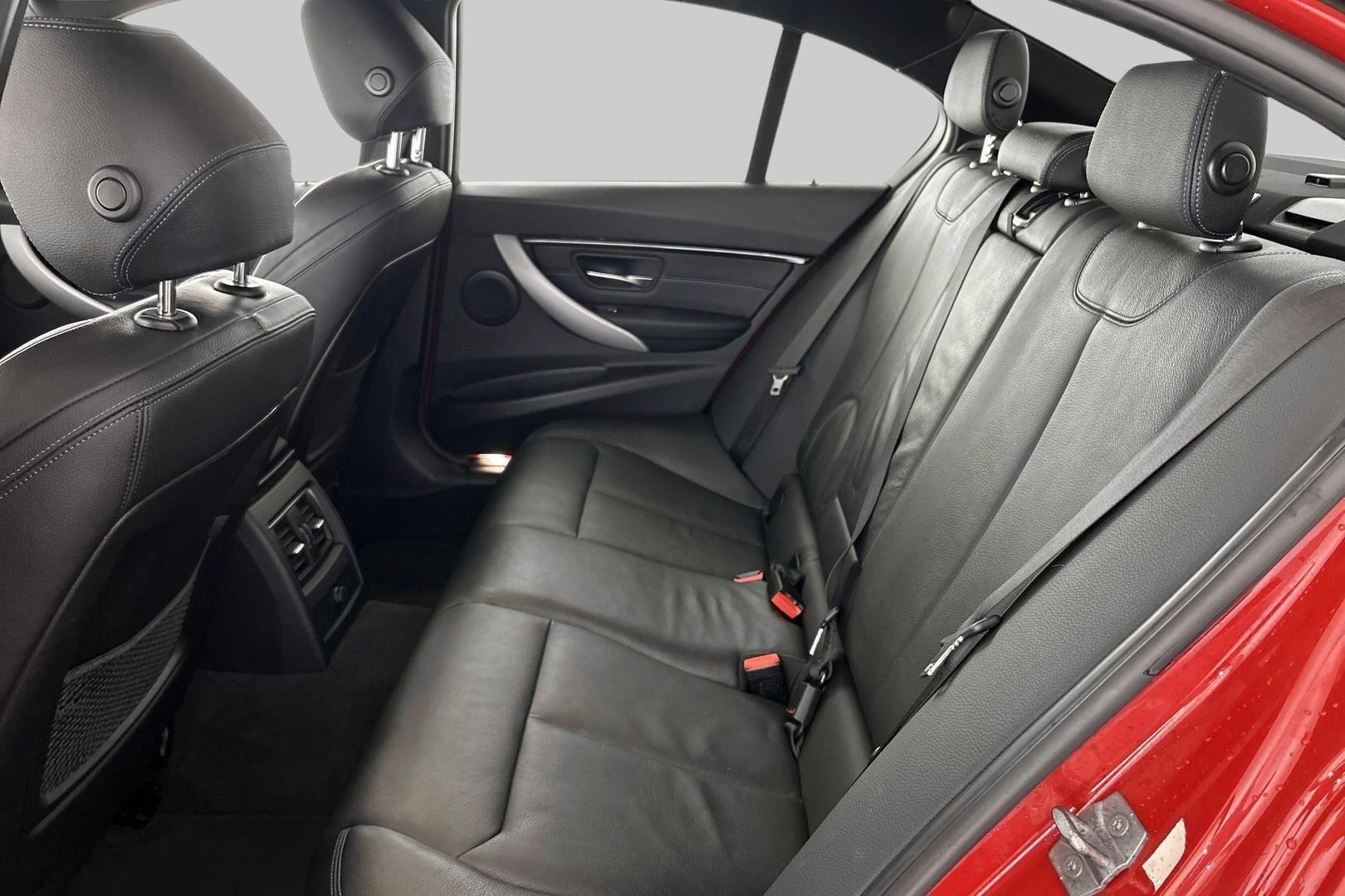 BMW 3-SARJA iso kuva 10
