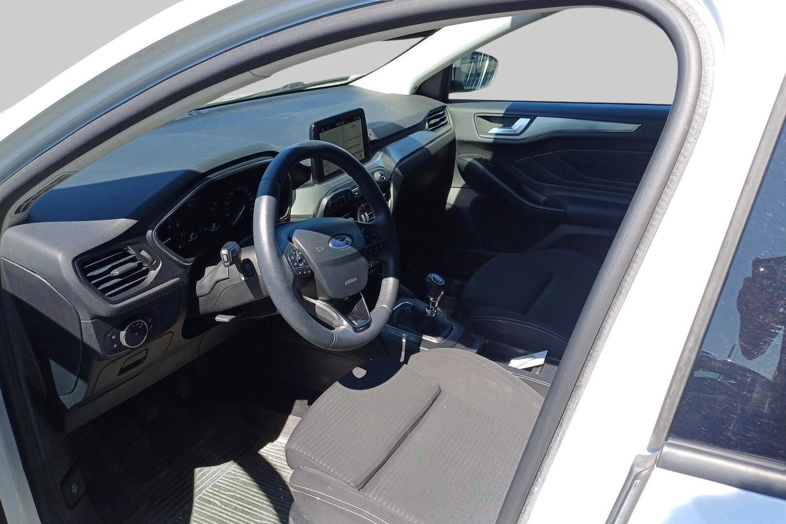 Ford Focus iso kuva 2