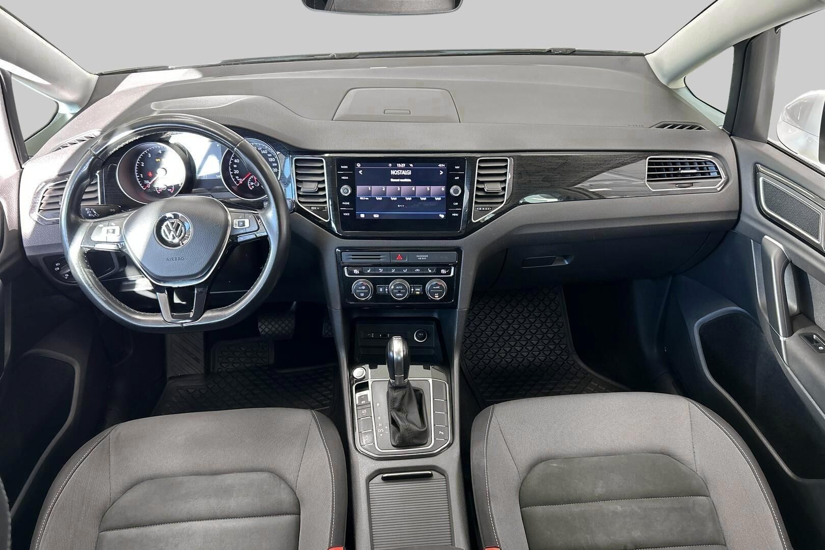 Volkswagen Golf Sportsvan iso kuva 11