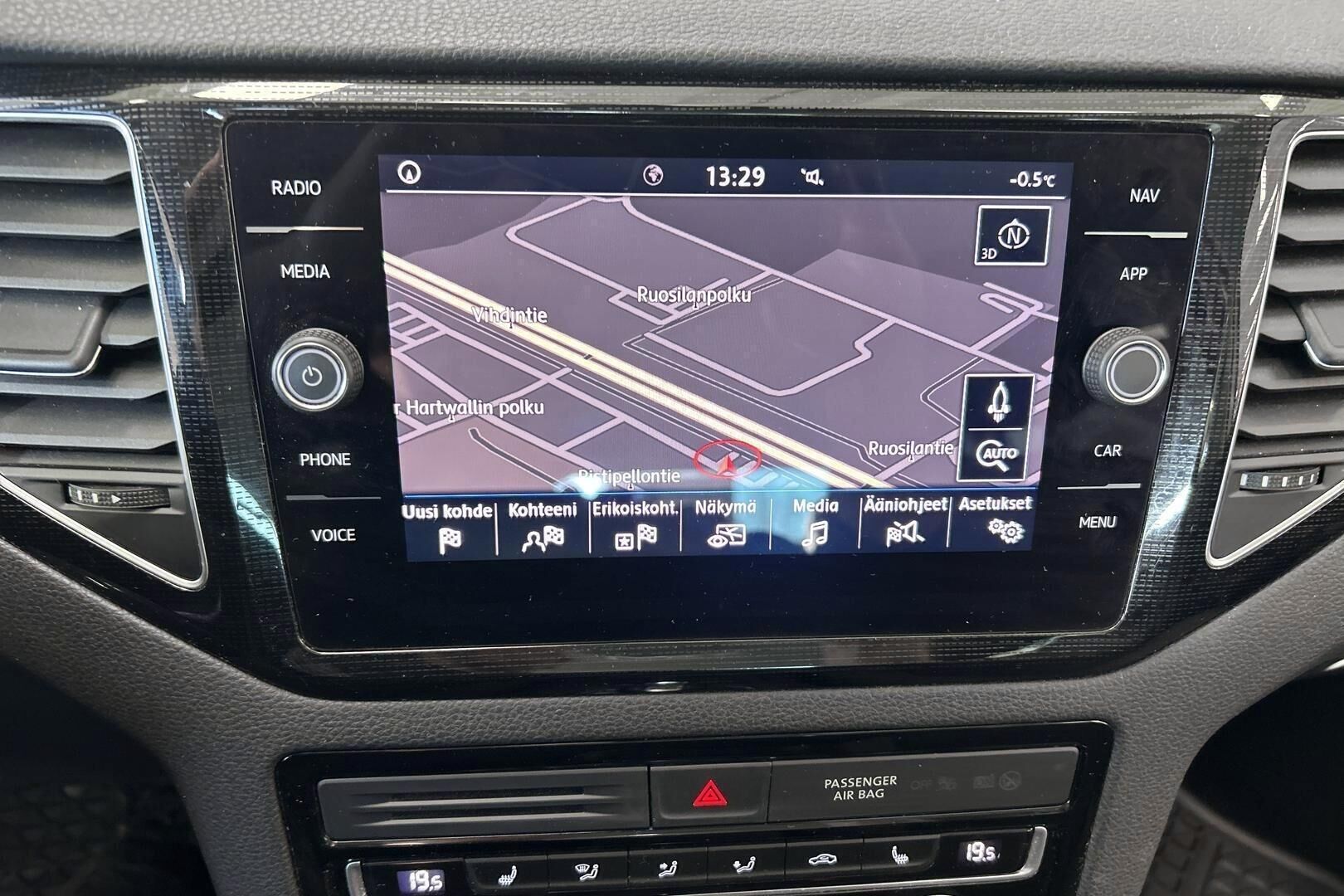 Volkswagen Golf Sportsvan iso kuva 19