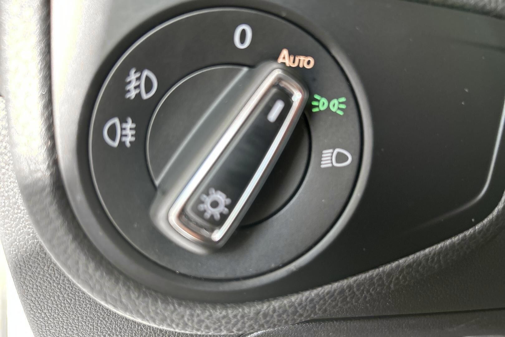 Volkswagen Golf Sportsvan iso kuva 25