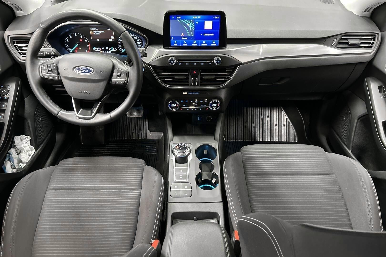 Ford Focus iso kuva 11