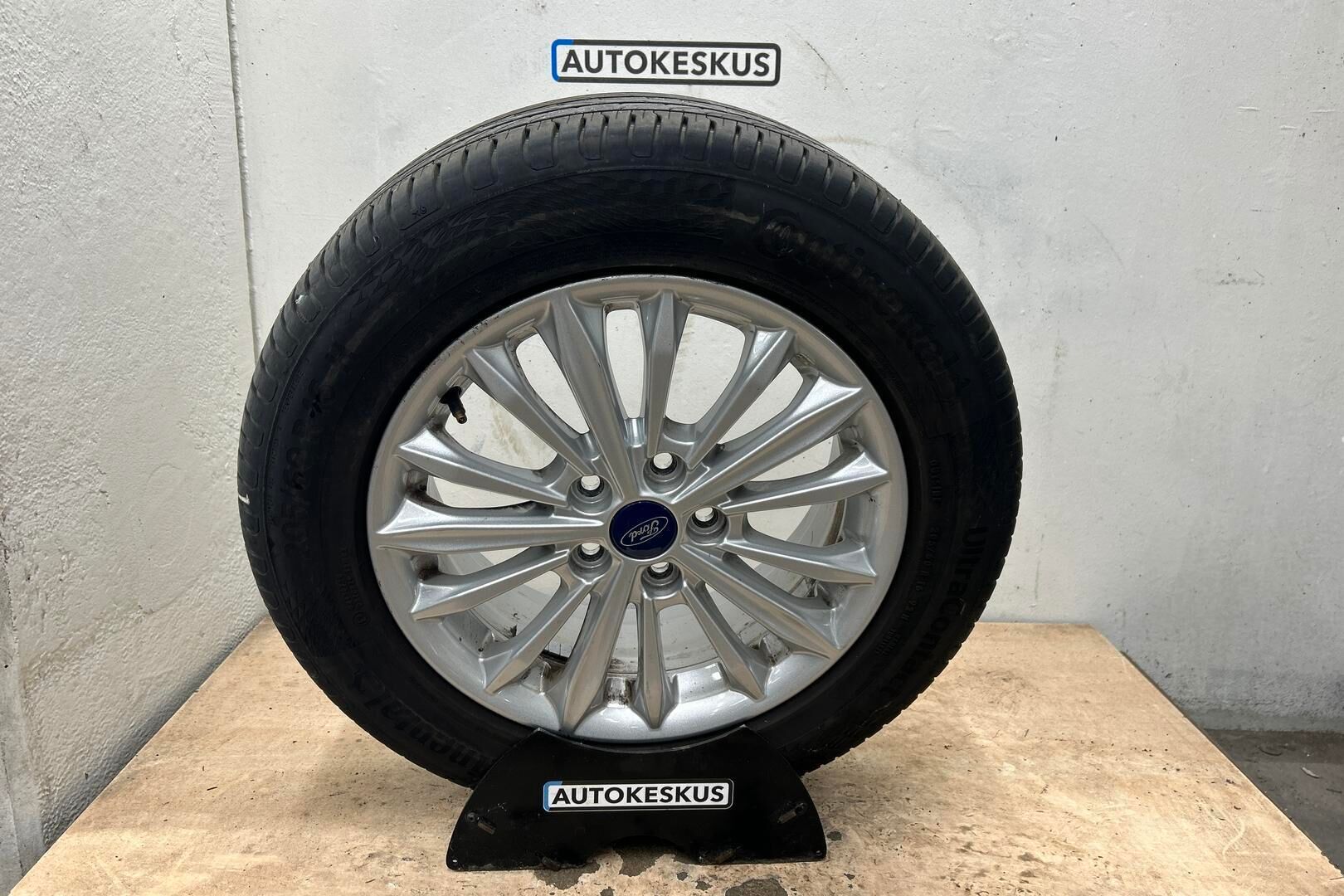 Ford Focus iso kuva 21