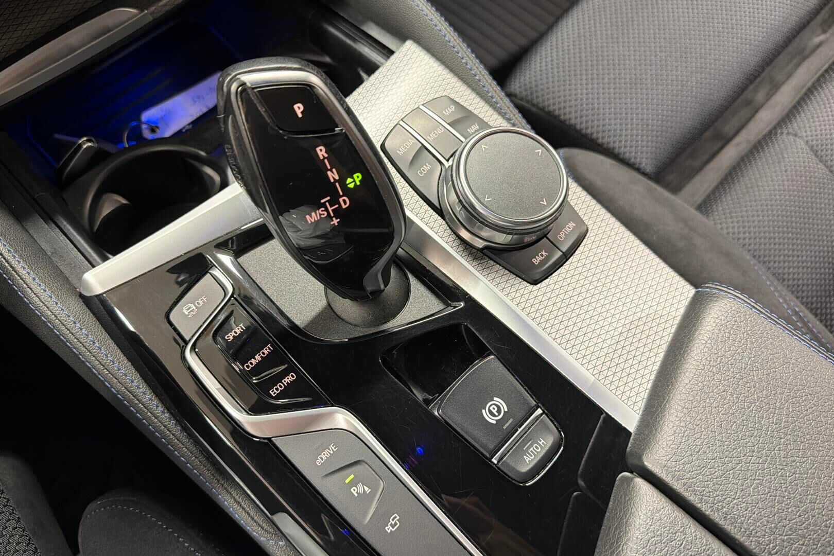 BMW 5-sarja iso kuva 18