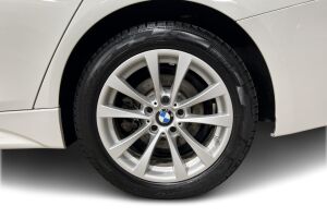 BMW 3-SARJA esikatselu 7