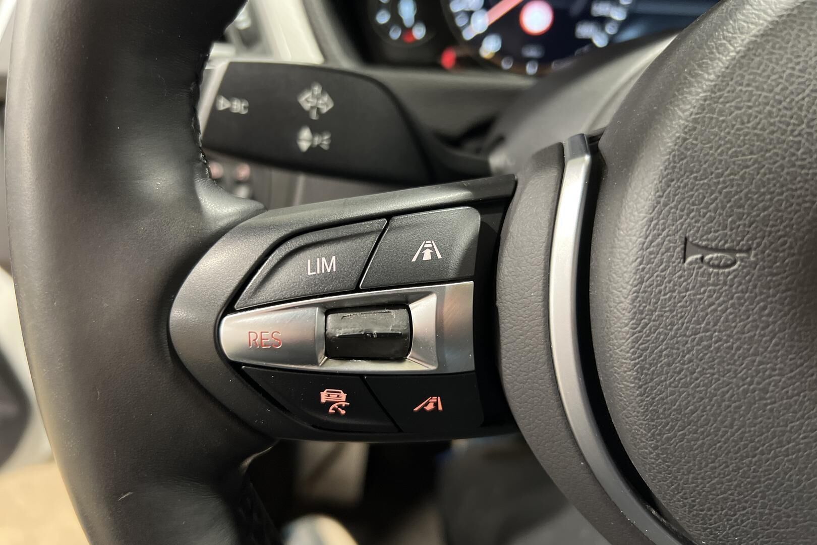 BMW 3-SARJA iso kuva 18