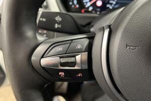 BMW 3-SARJA esikatselu 18