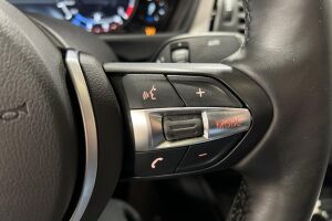 BMW 3-SARJA esikatselu 19