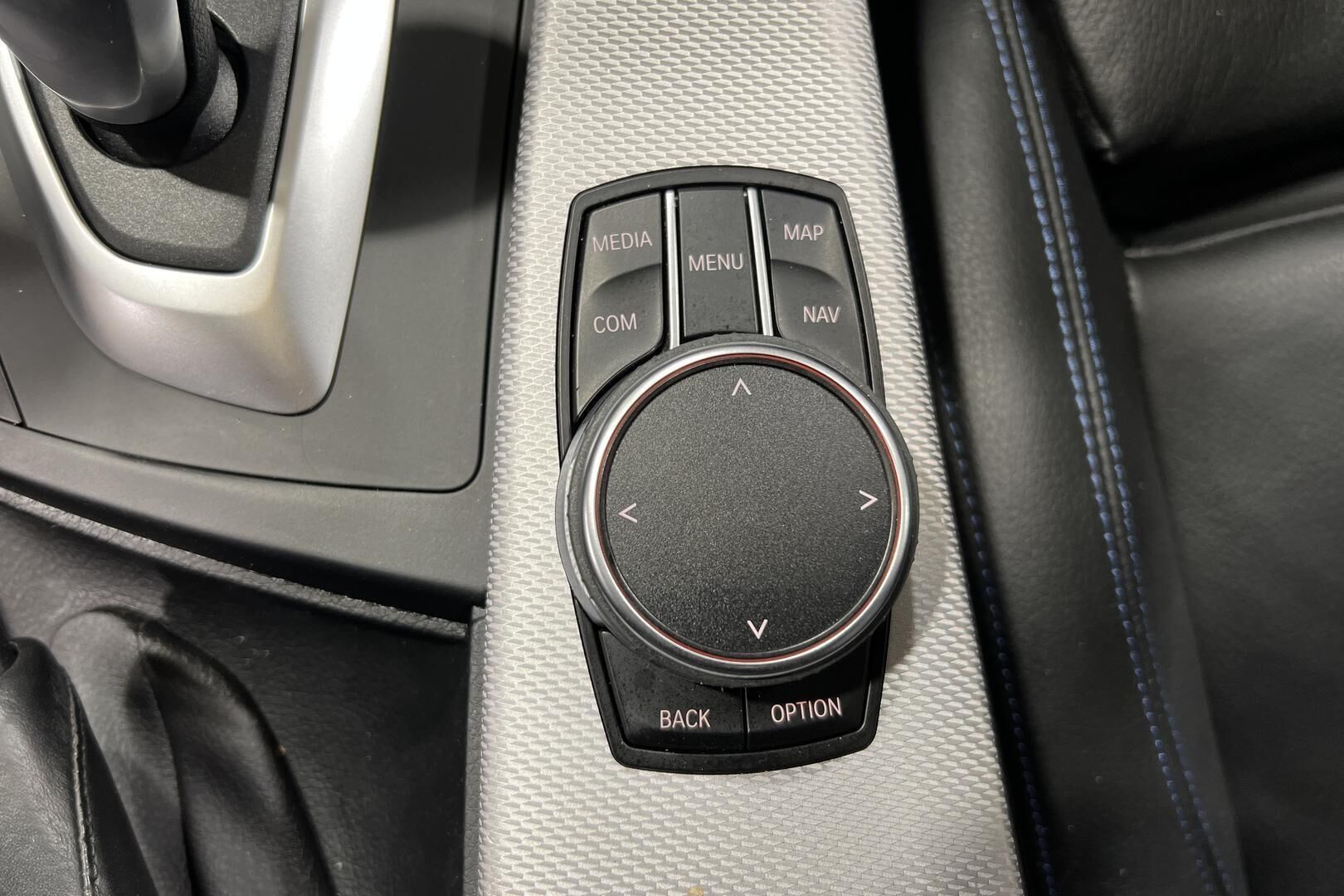 BMW 3-SARJA iso kuva 20